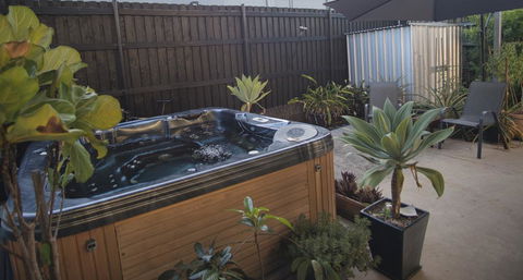 Mount Gravatt Guesthouse - NT Tourism 3