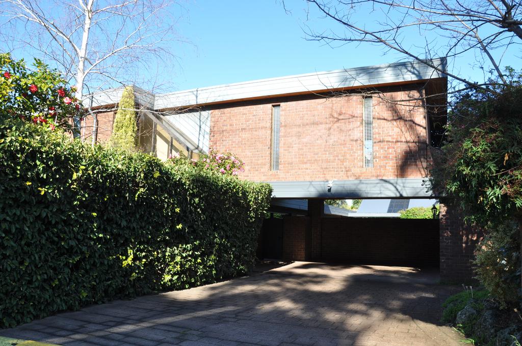Mooroolbark VIC Accommodation NT