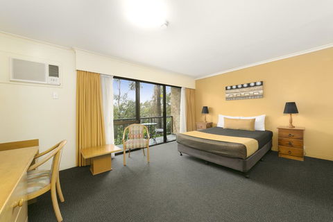 Mt Ommaney Hotel Apartments - Accommodation NT 1