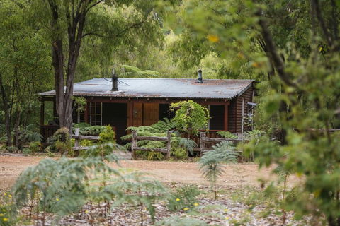 Mudstone Spa Retreat - NT Tourism 3