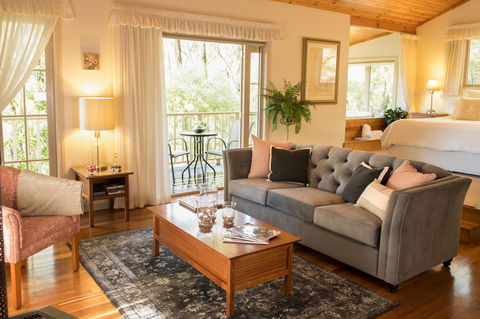 Myers Creek Cascades Luxury Cottages - NT Tourism 2