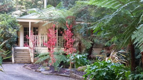 Myers Creek Cascades Luxury Cottages - NT Tourism 0