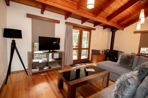 Mystic View Cottage - NT Tourism 1