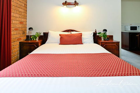 Narrandera Club Motor Inn - Accommodation NT 2