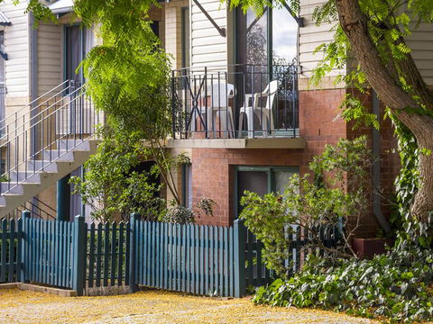 Subiaco Village 30 - NT Tourism 28