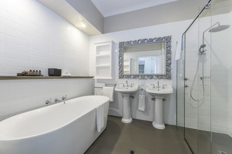 Grand Mercure Basildene Manor - Accommodation NT 20