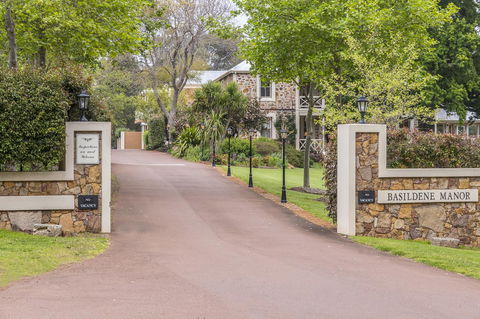Grand Mercure Basildene Manor - Accommodation NT 15