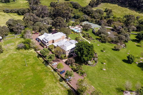 Grand Mercure Basildene Manor - Accommodation NT 14