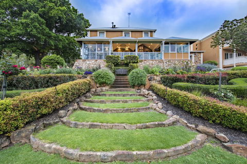 Grand Mercure Basildene Manor - Accommodation NT 13