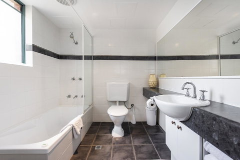 Subiaco Village 20 - Accommodation NT 15