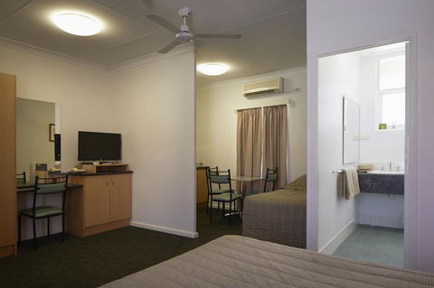 Baileys Parkside Motel By VetroBlu - NT Tourism 12