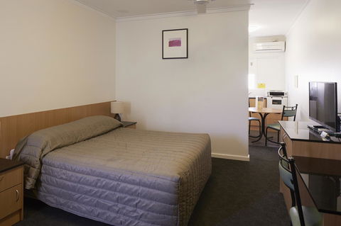 Baileys Parkside Motel By VetroBlu - NT Tourism 9