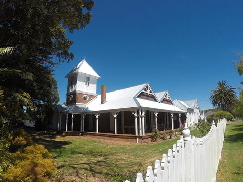 Busselton Ithaca Motel - NT Tourism 1