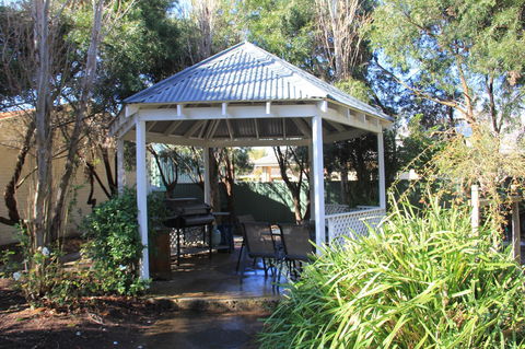 Busselton Ithaca Motel - NT Tourism 10
