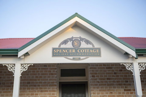 Spencer Cottage - NT Tourism 0