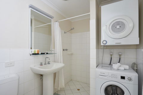 Broadwater Resort Como - Accommodation NT 8