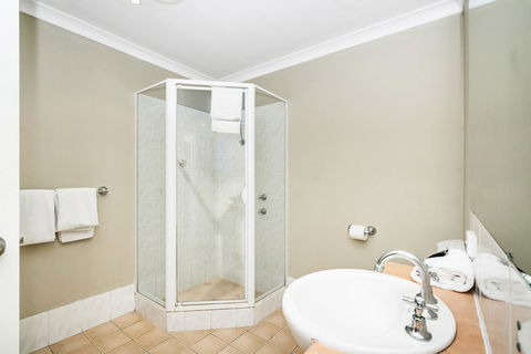 6 Executive Eastside Parking, Gym & Pool - NT Tourism 31