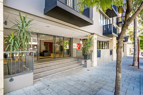 6 Executive Eastside Parking, Gym & Pool - NT Tourism 32