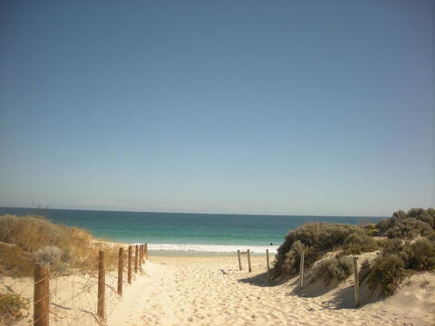 Dunes Scarborough Beach - NT Tourism 16