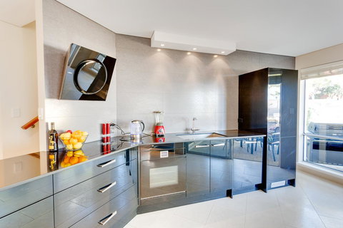 Cottesloe Contemporary Villa - Accommodation NT 12