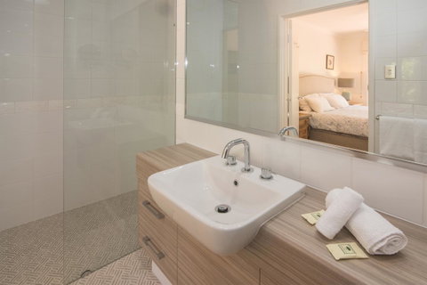 Bayshore Beachside Resort - Accommodation NT 6