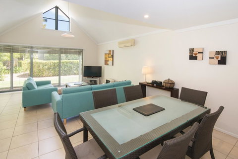 Bayshore Beachside Resort - Accommodation NT 29