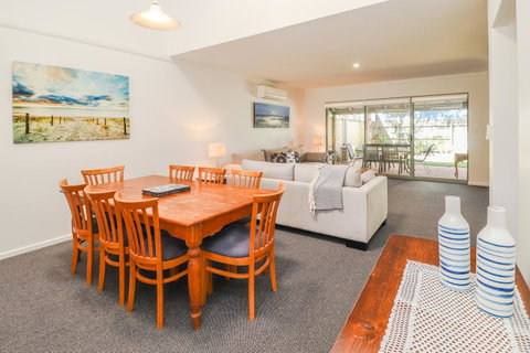 Bayshore Beachside Resort - Accommodation NT 40