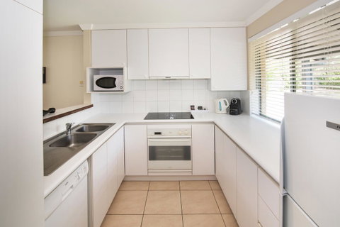 Bayshore Beachside Resort - Accommodation NT 30