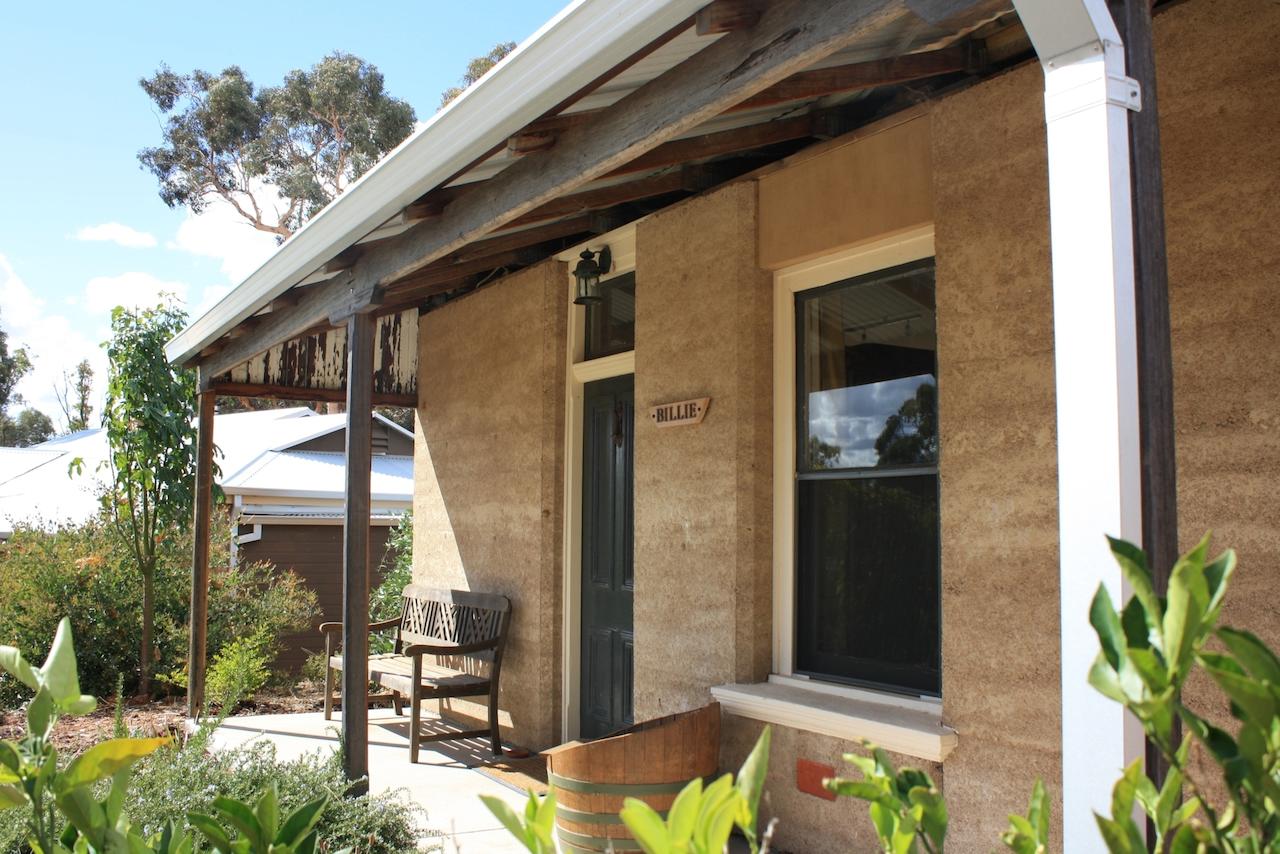  Accommodation NT