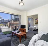 Oversized Eastend sleeps 6 Free PARKINGPOOL WIFI - NT Tourism