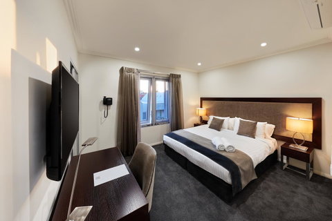 Attika Hotel - Accommodation NT 17