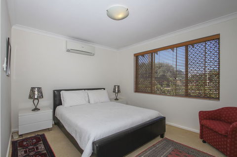 Leederville Townhouse - Accommodation NT 4