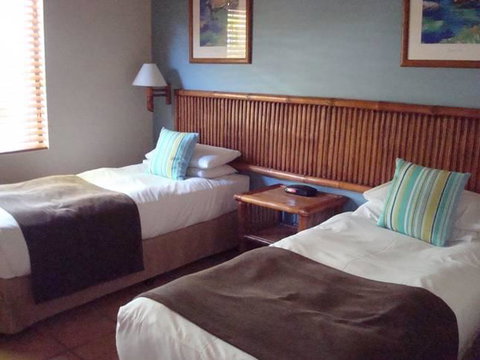 Presidential Bungalow - Accommodation NT 4