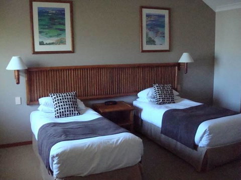 Presidential Bungalow - Accommodation NT 8