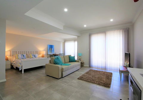 Studio Style Mindarie Marina - NT Tourism 4