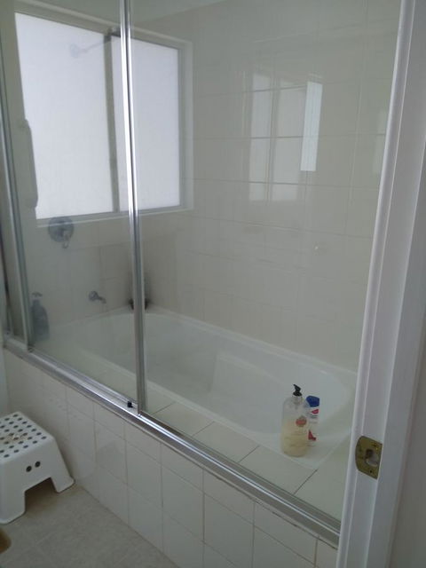 DIANELLA Budget Rooms Happy Place To Stay - Accommodation NT 37