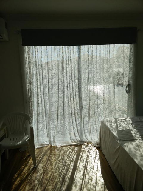 DIANELLA Budget Rooms Happy Place To Stay - Accommodation NT 18