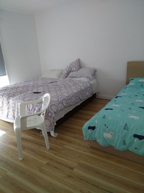 DIANELLA Budget Rooms Happy Place To Stay - Accommodation NT 35