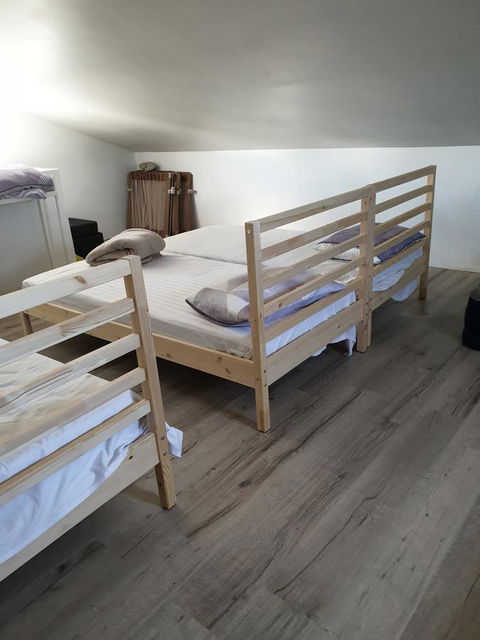 DIANELLA Budget Rooms Happy Place To Stay - Accommodation NT 21