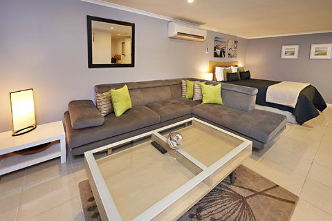 Albany Harbourside Apartments And Houses - NT Tourism 29