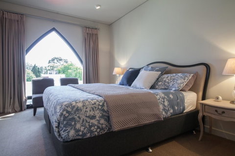 Cloisters - Accommodation NT 11