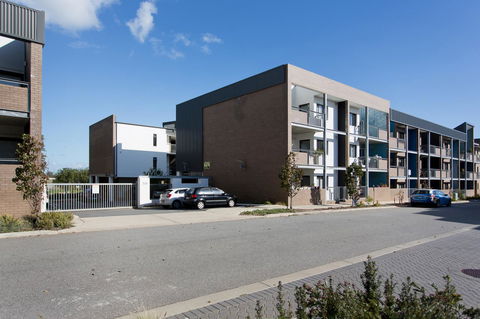 Beachside Living - South Fremantle - NT Tourism 18