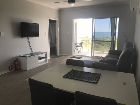 Beach House At SeaScapes.. - Accommodation NT 20