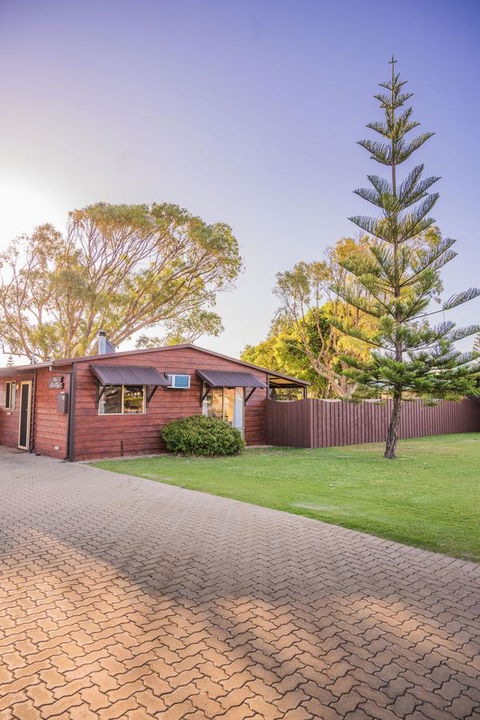 The Bothy Lancelin Family Retreat - NT Tourism 11