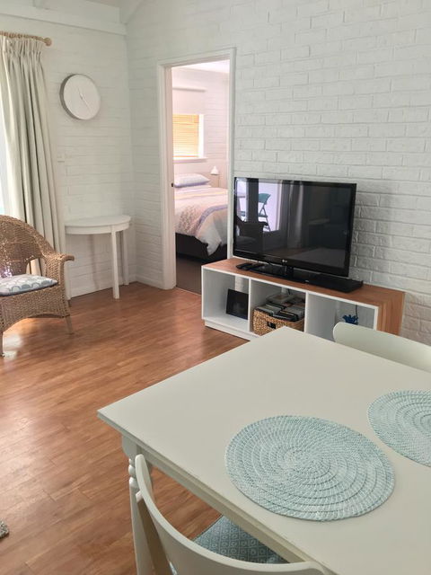 Whitesands Holiday Villas - Accommodation NT 18