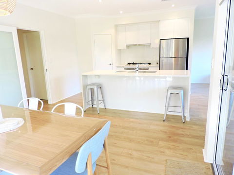 Contemporary Cove - Quindalup - Accommodation NT 6