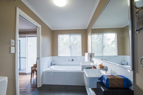 Cape Howe Cottages - Accommodation NT 36