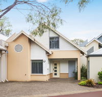 Beach Retreat - Busselton - NT Tourism