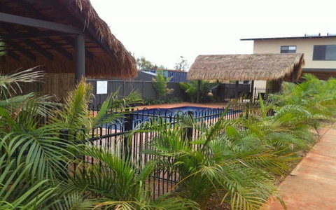 Breezes Apartments - Accommodation NT 7