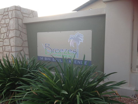 Breezes Apartments - Accommodation NT 13